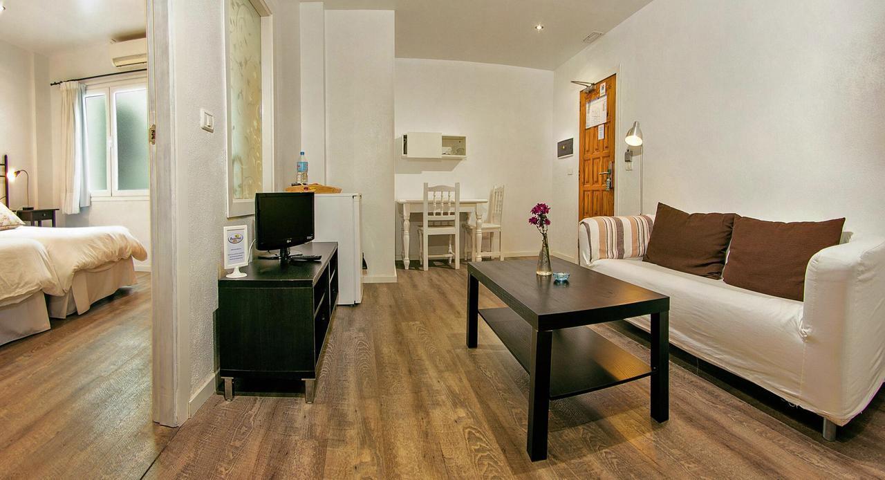 Apartamentos Adjovimar Los Llanos De Aridane Exterior foto